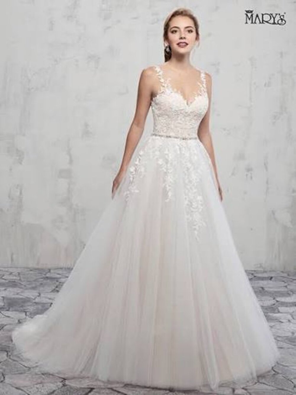 Wedding gown